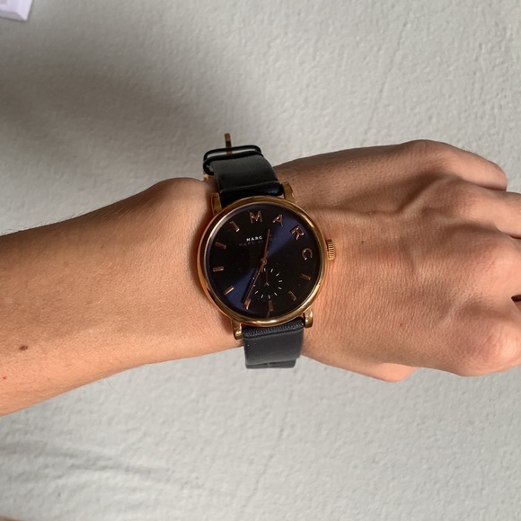 Marc by Marc Jacobs Women's MBM1329 Baker Stainless Steel Watch Navy LeatherBand - Picture 9 of 10